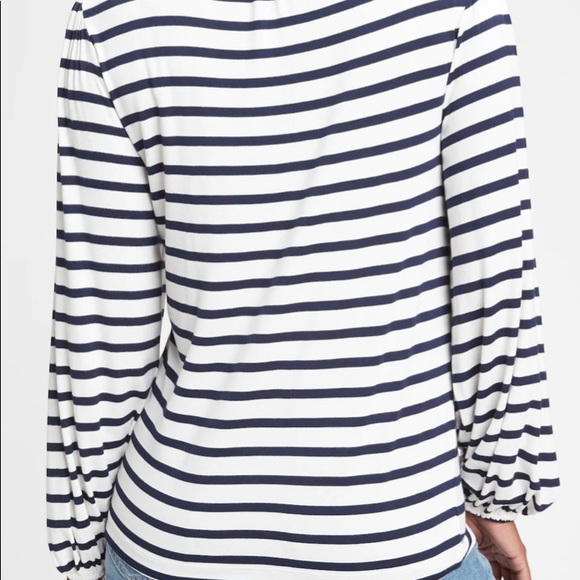 GAP V- Neck Relaxed Striped Tee - Picture 3 of 5